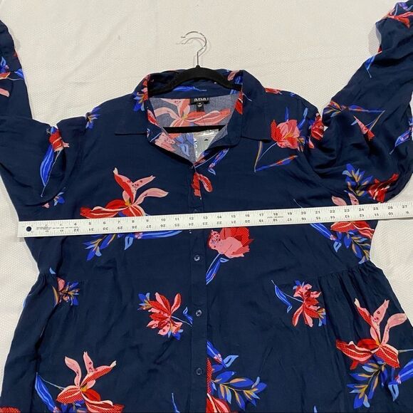 A.n.a Blue Floral Peplum Tunic Top‎ - Picture 3 of 9